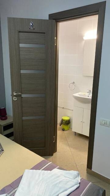 Фото номера Двухместный номер с 1 кроватью Гостевой дом Casa Clau Cazare Orșova г. Оршова 8