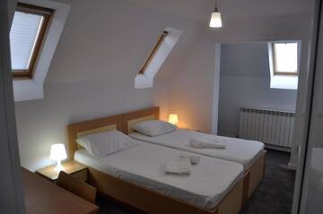 Фото номера Семейный люкс Гостевой дом Flamingo Residence (Complex Manea) г. Оршова 12